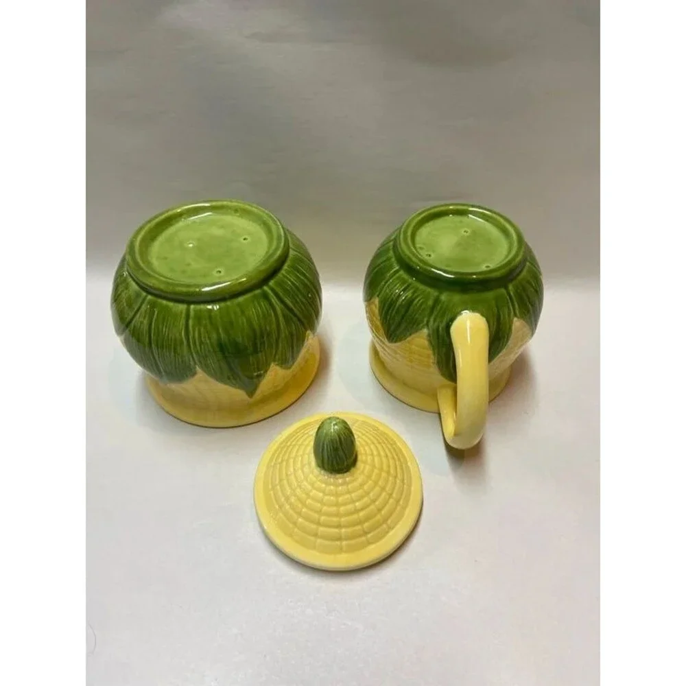 Corn Motif sugar and creamer set some chips